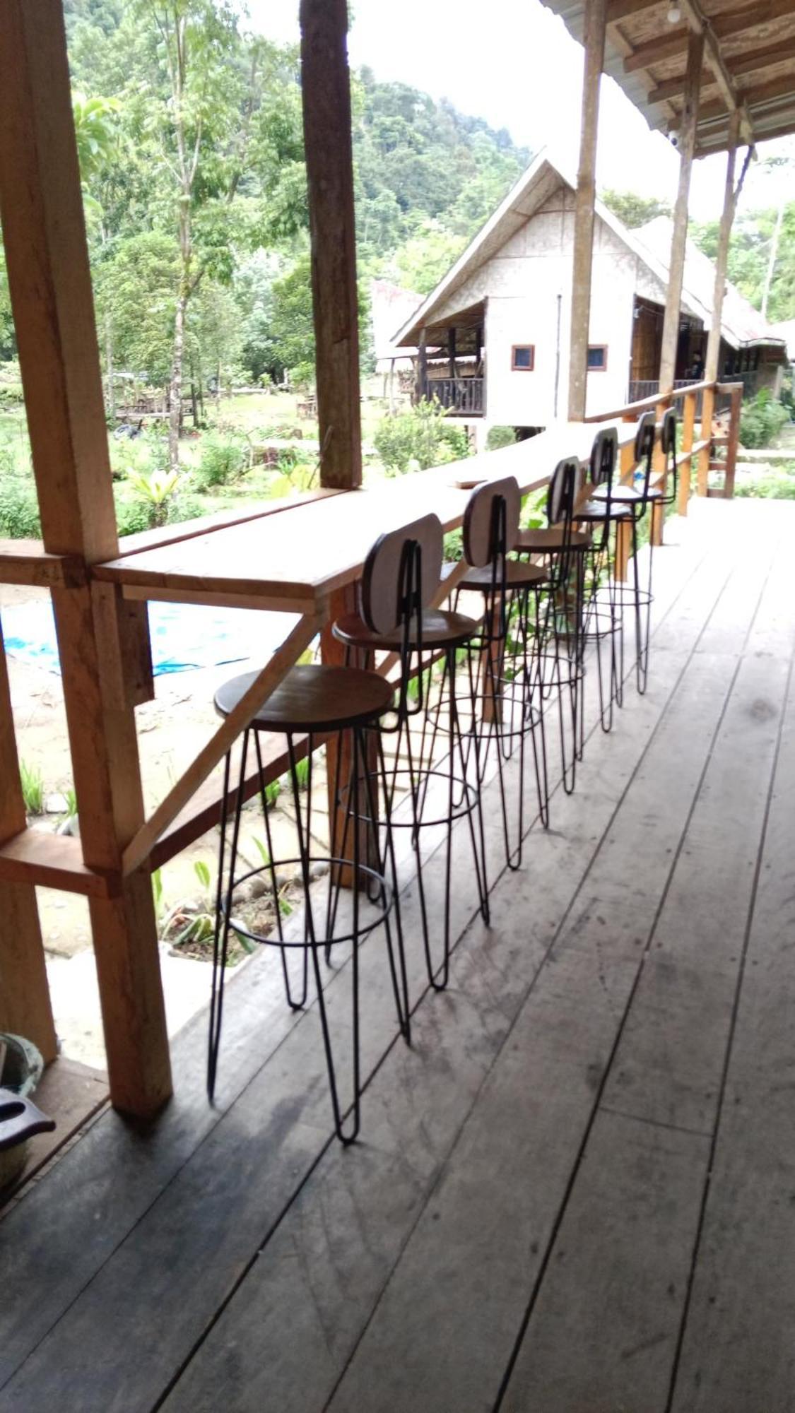 Bua Guesthouse Tangkahan 外观 照片