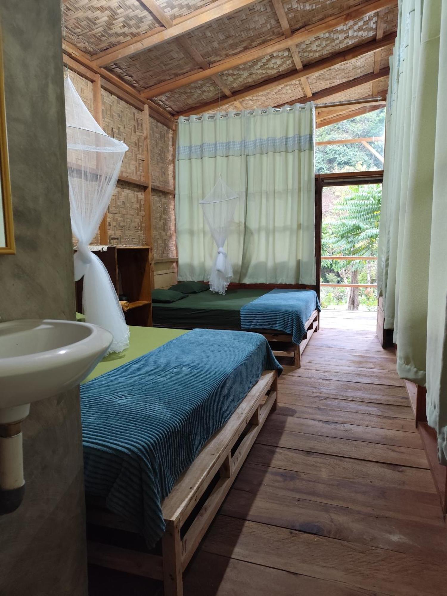 Bua Guesthouse Tangkahan 外观 照片